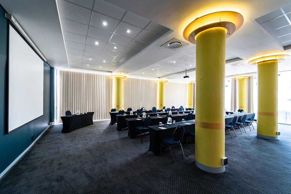 Gooderson Gooderson Tropicana Hotel in Durban from 55 € - Trabber Hotels