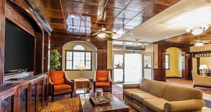 Wingate by Wyndham Marietta Conference Center