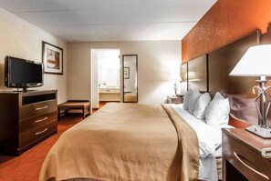 書桌、手提電腦工作空間、熨斗/熨衫板、免費嬰兒床