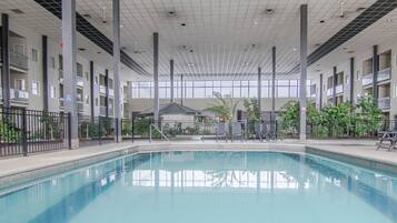 Indoor pool, pool loungers