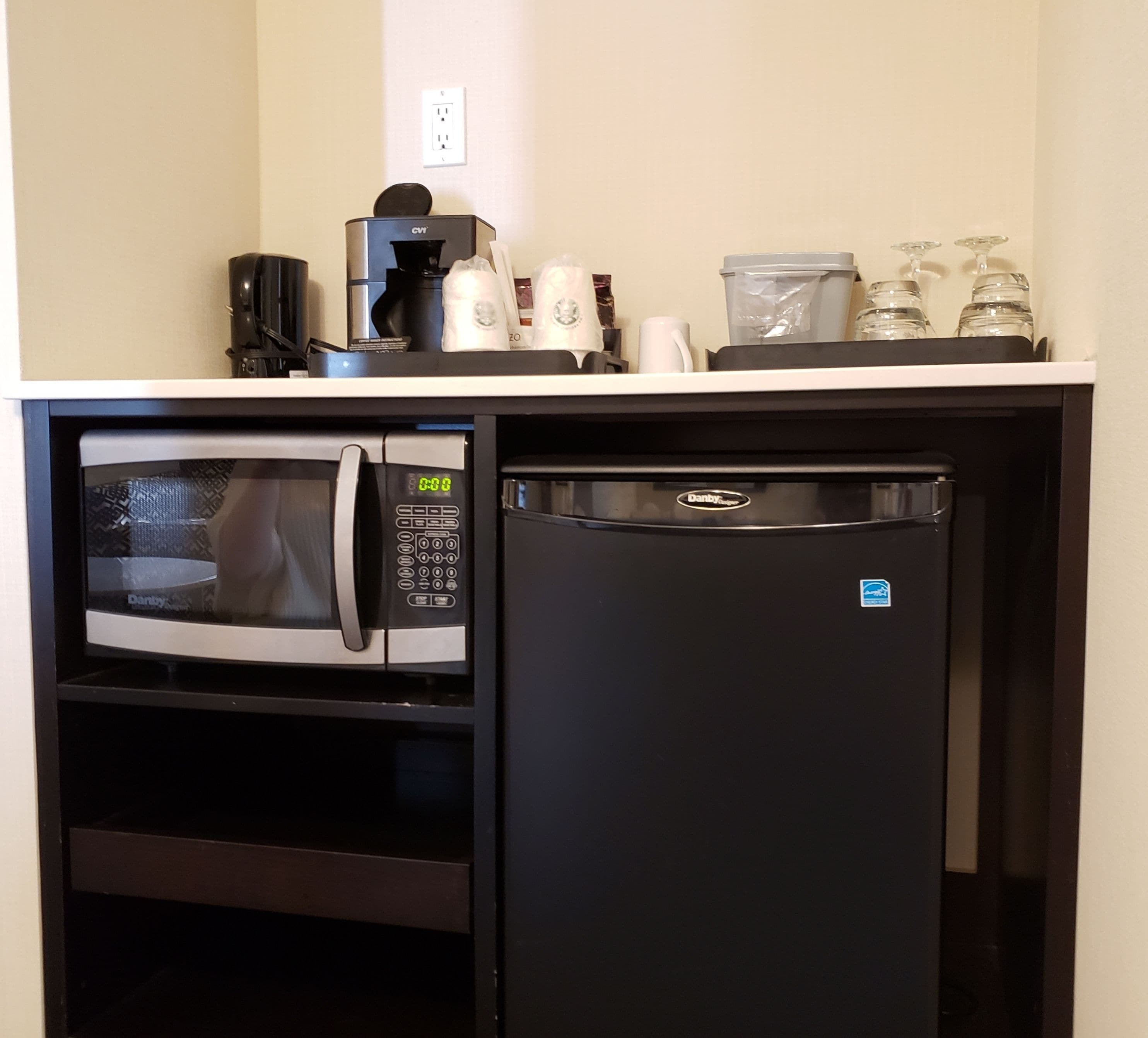 premium suite (coast premium king suite with parlor) | 1 bedroom, premium bedding, in-room safe, desk