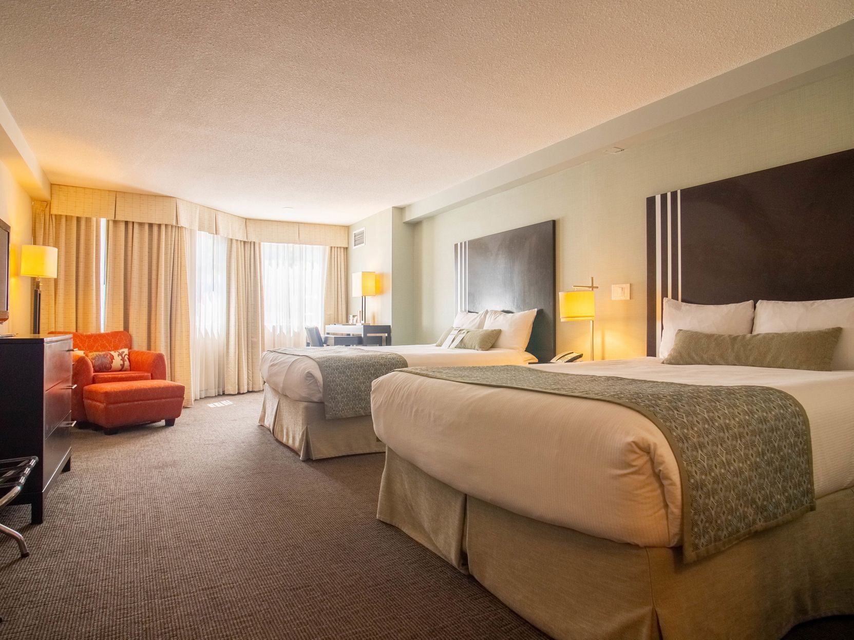 Premium bedding, in-room safe, desk, soundproofing