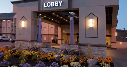 Coast Kamloops Hotel & Conference Centre