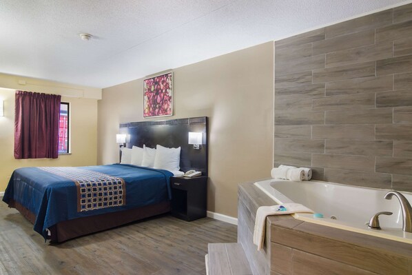 Suite, 1 King Bed, Smoking | Desk, blackout drapes, cribs/infant beds, rollaway beds