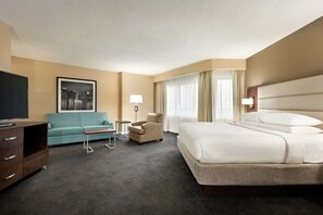 Room, 1 King Bed, Non Smoking, City View (Oversized) | Pillowtop beds, in-room safe, desk, blackout drapes