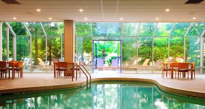 Embassy Suites by Hilton Cincinnati Northeast Blue Ash