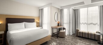 Embassy Suites by Hilton Cincinnati Northeast Blue Ash