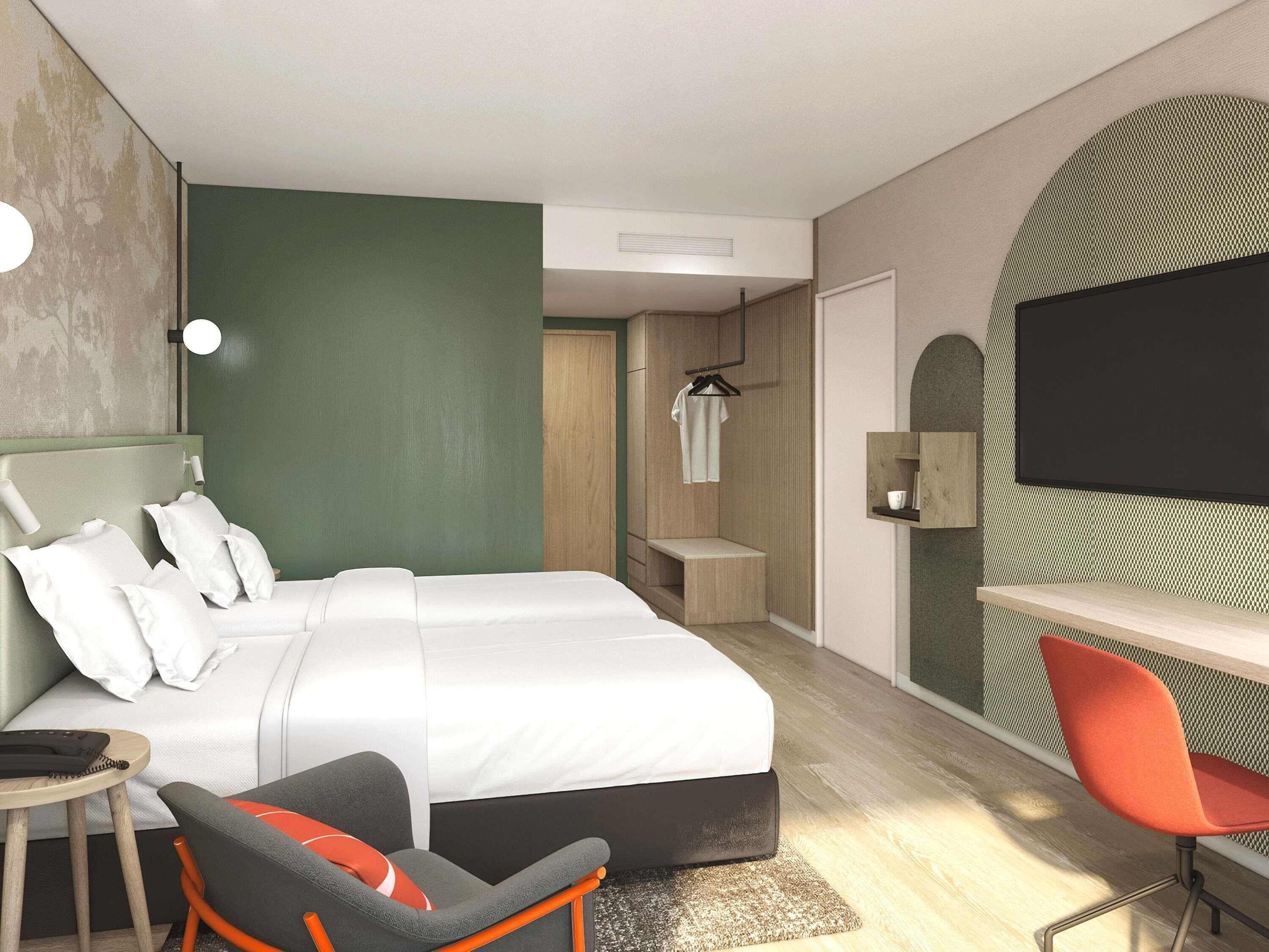 Newly Renovated Privilege Double Room with 1 Double Bed | Hypo-allergenic bedding, in-room safe, desk, laptop workspace