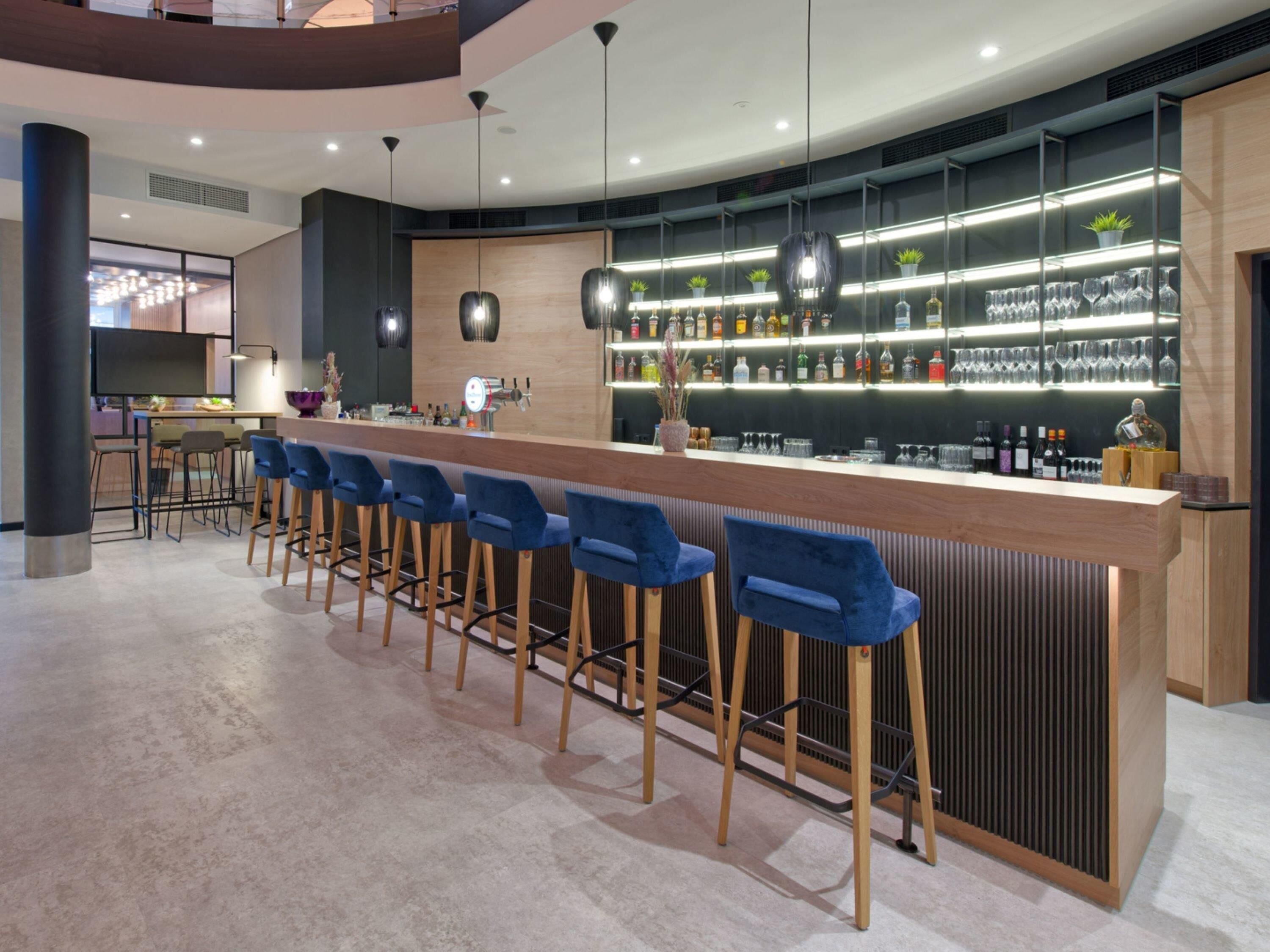 Bar (in der Unterkunft)