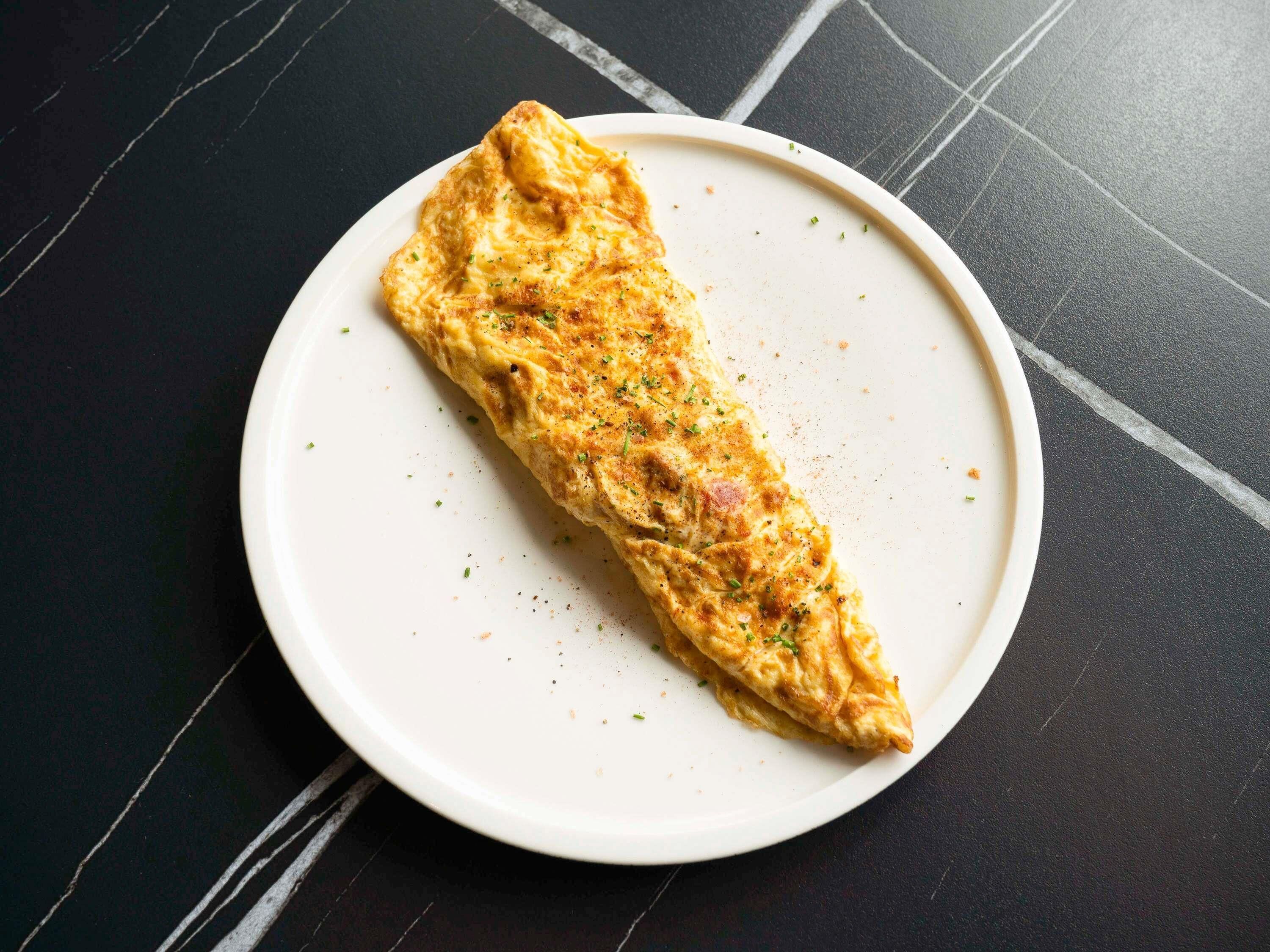 Daily buffet breakfast (EUR 18.90 per person)