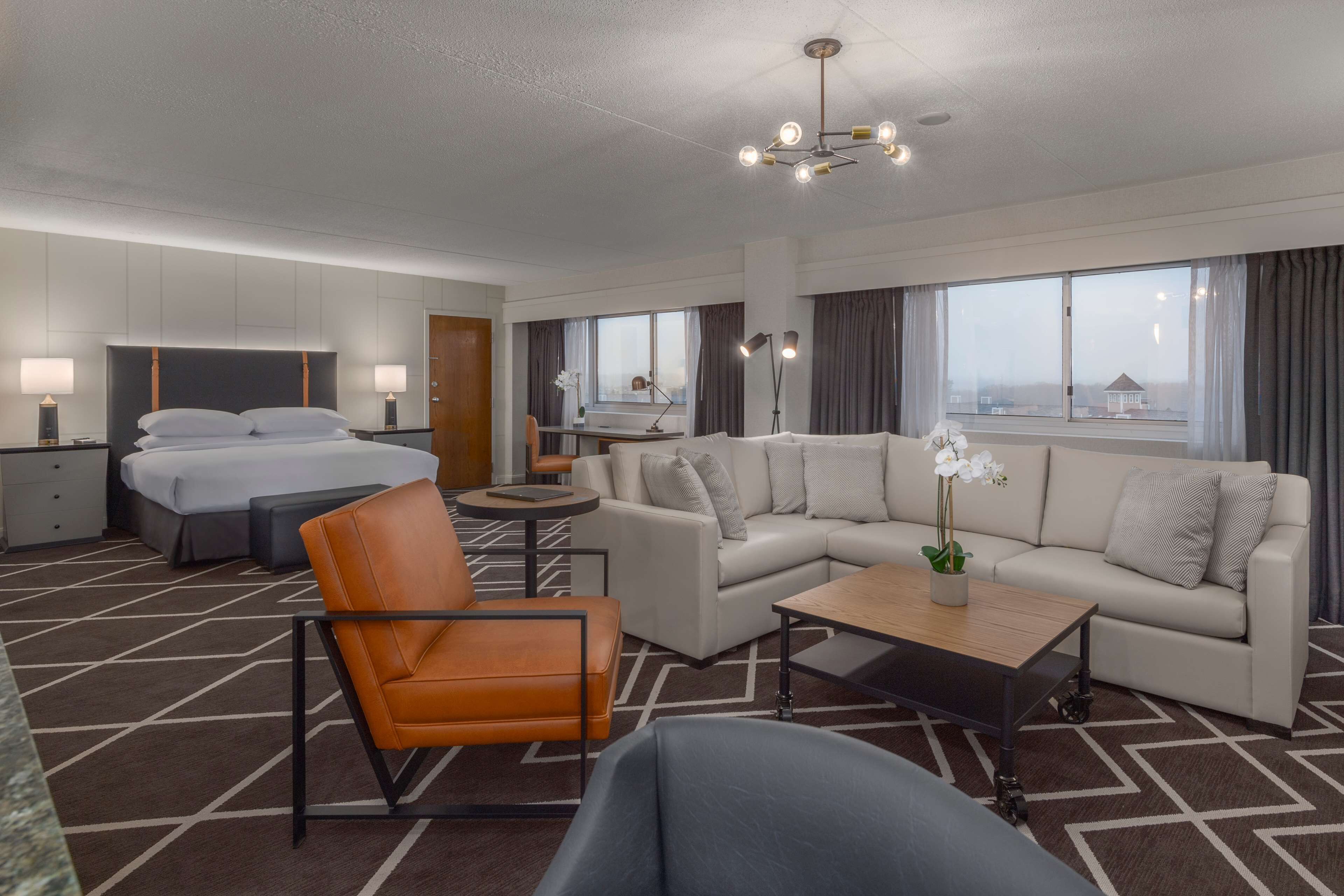 junior suite, 1 king bed | premium bedding, pillow-top beds, in-room safe, desk