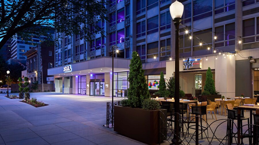 YOTEL Washington DC