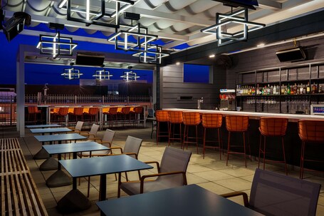 YOTEL Washington DC - Image 13