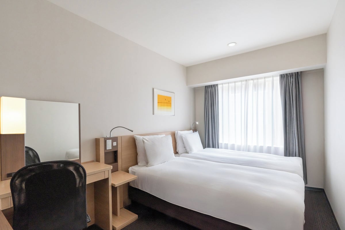 Standard Room, 2 Single Beds | 1 bedroom, premium bedding, down duvets, in-room safe
