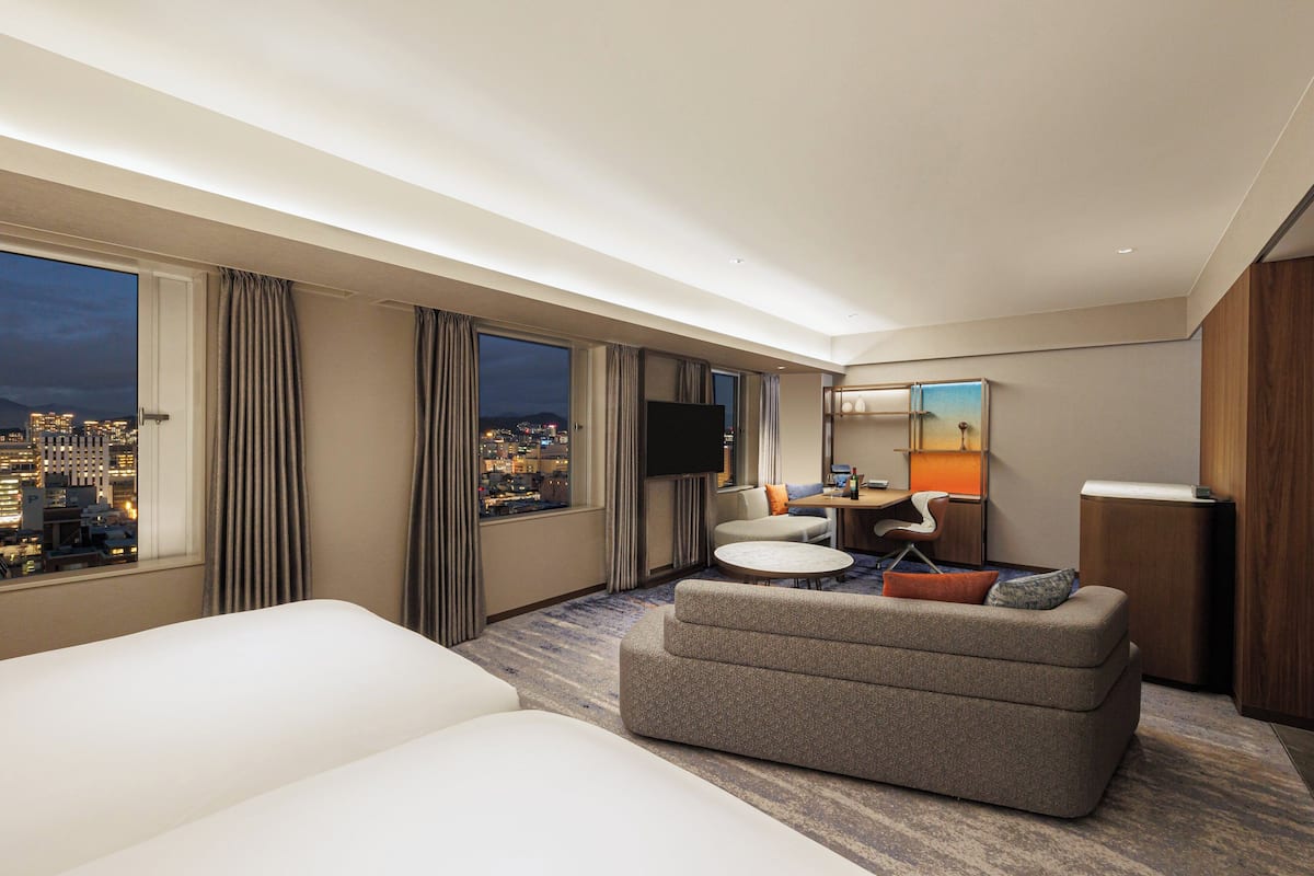Junior Suite, 2 Single Beds, Accessible, Club lounge access (Worklife) | 1 bedroom, premium bedding, down duvets, in-room safe