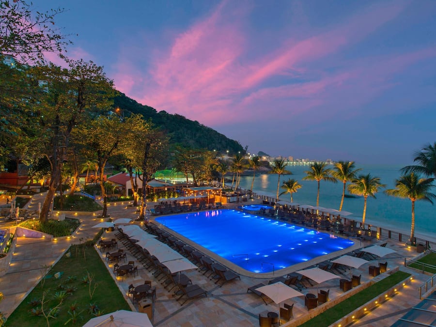 2 outdoor pools, pool umbrellas