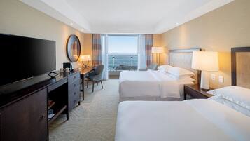 Minibar, in-room safe, desk, iron/ironing board