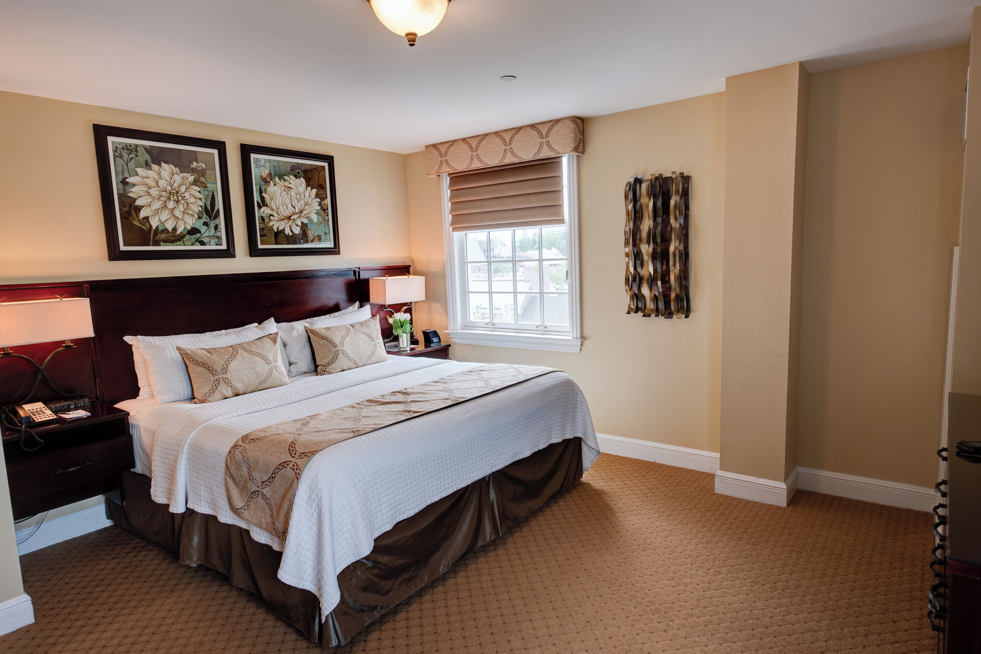 Photo - Nassau Inn