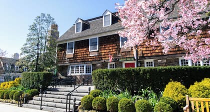 Nassau Inn