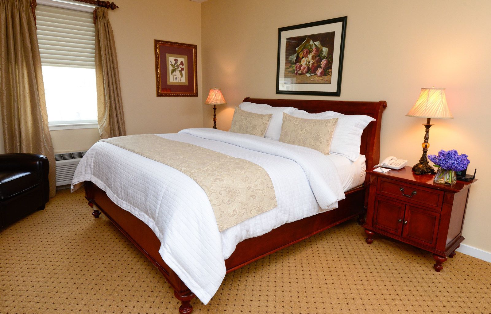 Photo - Nassau Inn