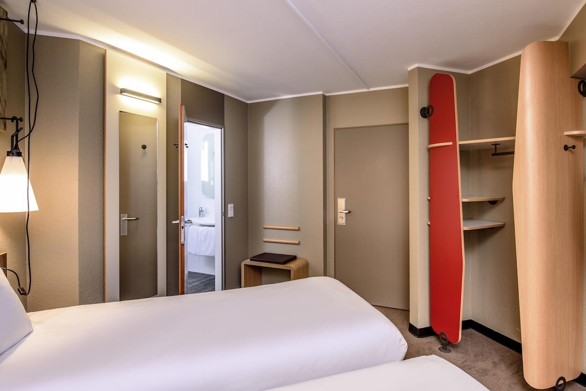 Superior-Zimmer, 2 Doppelbetten | Allergikerbettwaren, Select-Comfort-Betten, Zimmersafe, Schreibtisch