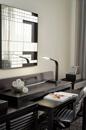 Frette Italian sheets, premium bedding, down comforters, pillowtop beds