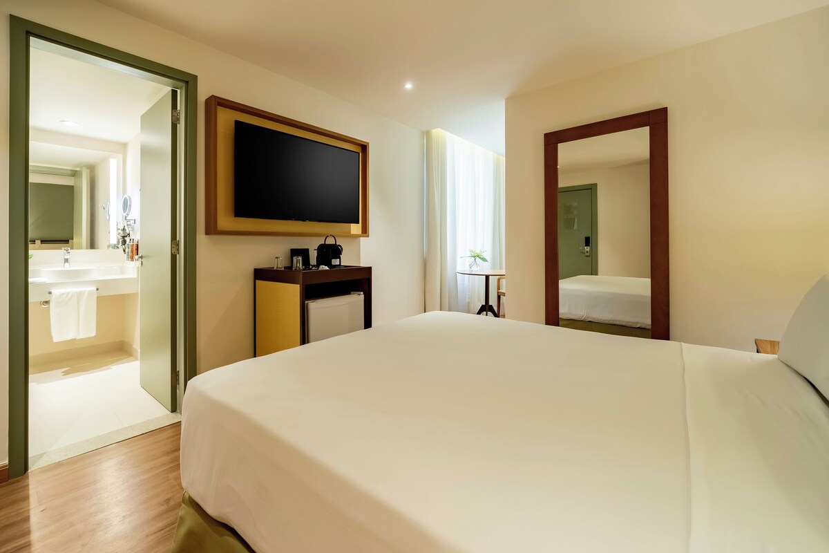 Classic Room, 1 Queen Bed