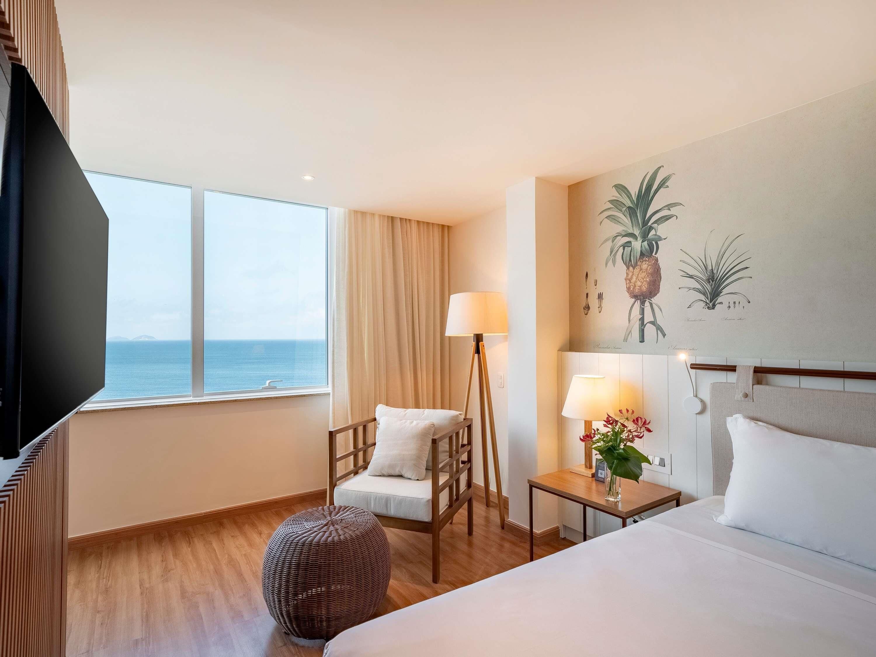 Suite ejecutiva, 1 cama King size, vista al mar | Minibar, caja de seguridad en la habitación y decoración personalizada 