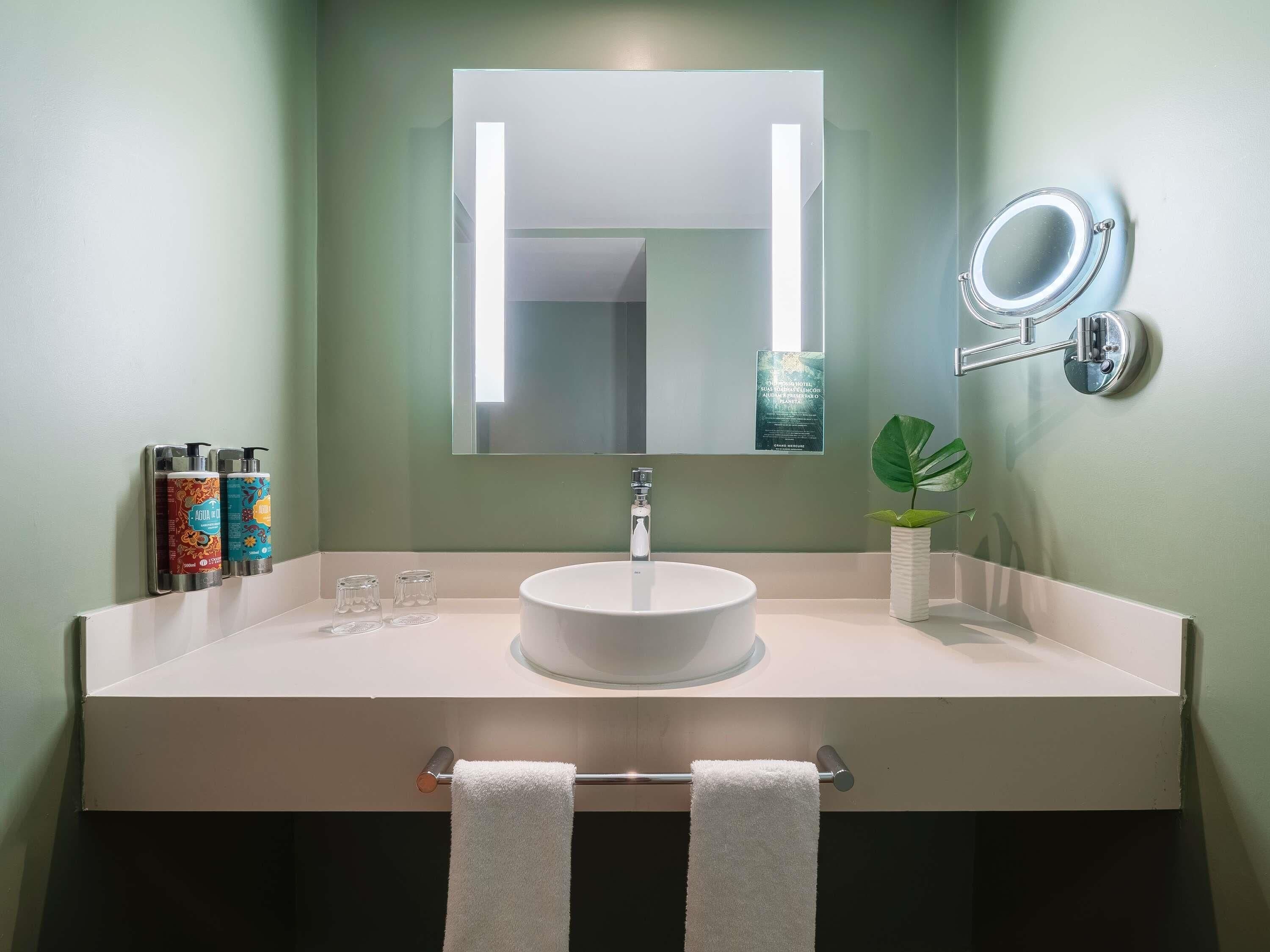 Shower, rainfall showerhead, eco-friendly toiletries, hair dryer