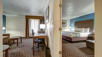 Suite, 1 King Bed with Sofa bed, Non Smoking, Refrigerator & Microwave (with Sofabed) | Pillowtop beds, individually decorated, individually furnished, desk