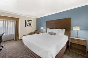 Standard Room, 1 King Bed, Non Smoking, Refrigerator & Microwave | Pillow-top beds, individually decorated, individually furnished, desk - Best Western Airport Albuquerque InnSuites Hotel & Suites (Albuquerque)