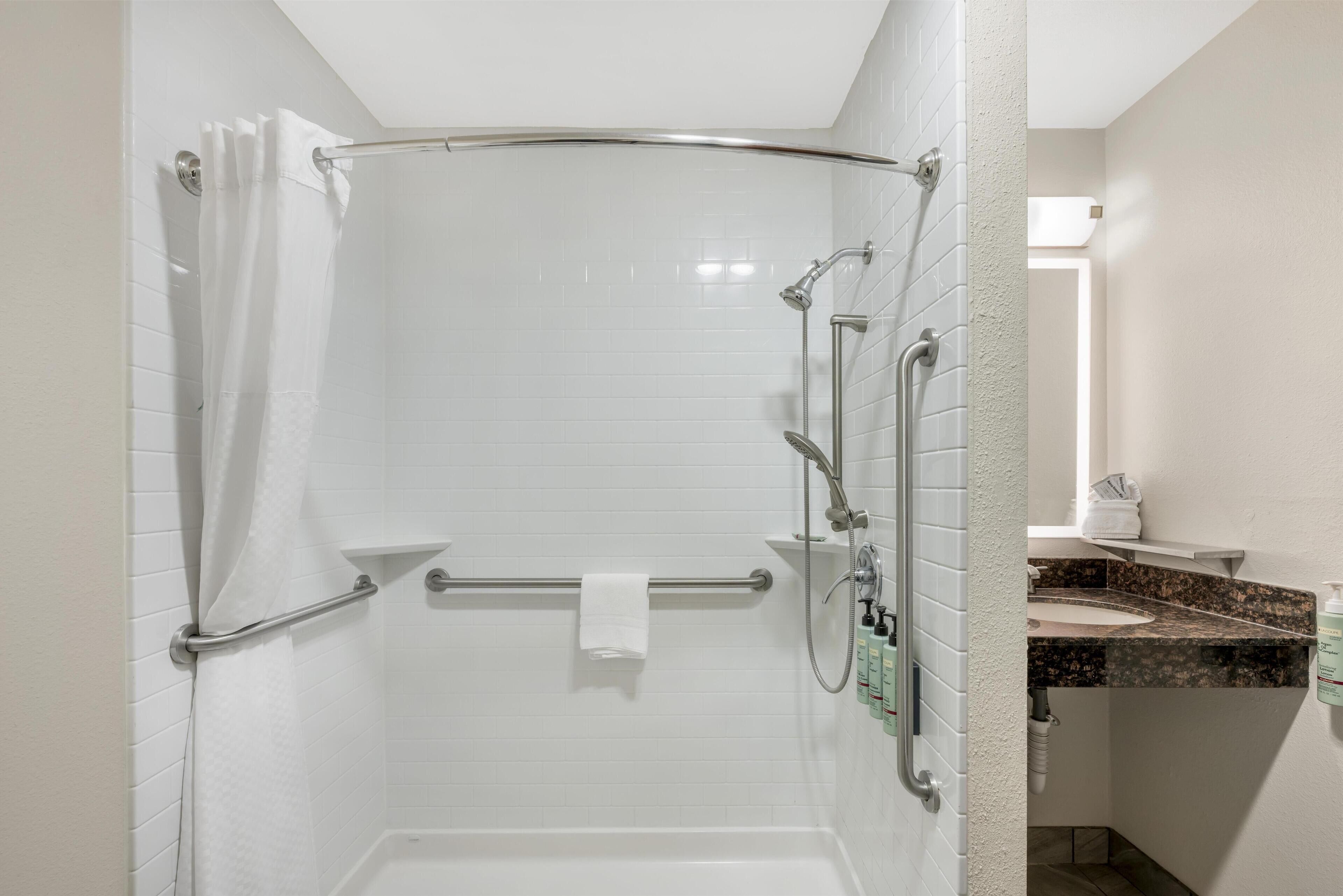 Standard Room, 2 Queen Beds, Accessible, Non Smoking | Bathroom | Combined shower/tub, hydromassage showerhead, free toiletries