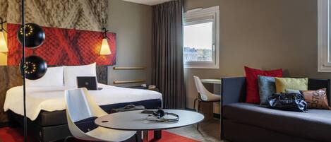 Premium bedding, in-room safe, desk, soundproofing