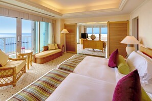 Suite, 1 Bedroom, Club Lounge Access (Ocean Wing Seafront) | Down comforters, minibar, in-room safe, desk