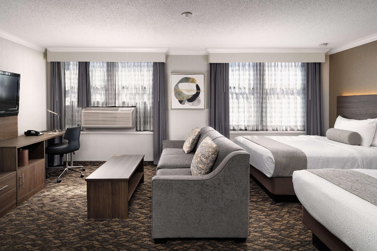 In-room safe, desk, laptop workspace, iron/ironing board