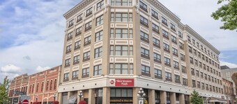 Best Western Plus Carlton Plaza Hotel