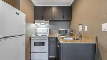 Suite, 2 camas dobles, no fumadores, cocina (with Sofabed, Full Kitchen) | Caja fuerte, escritorio, espacio para trabajar con un portátil