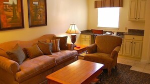 TV, DVD player - Toscana Suites (Kissimmee)