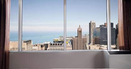 Hampton Inn Chicago Downtown/Magnificent Mile