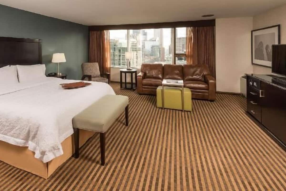 Premium bedding, pillow-top beds, in-room safe, iron/ironing board