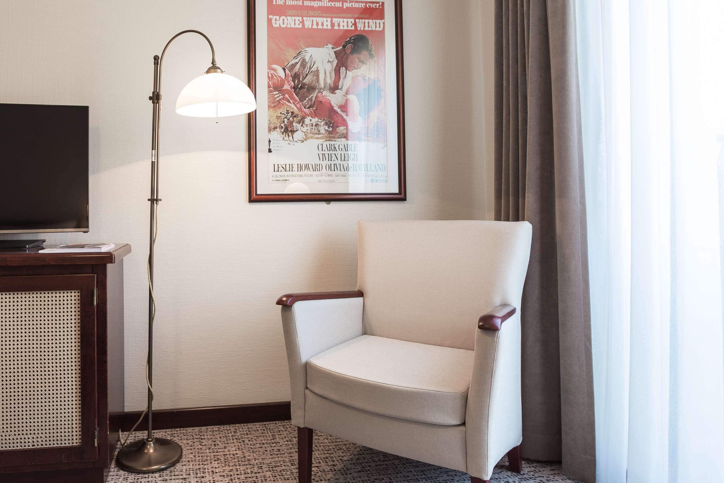 hypo-allergenic bedding, in-room safe, desk, laptop workspace