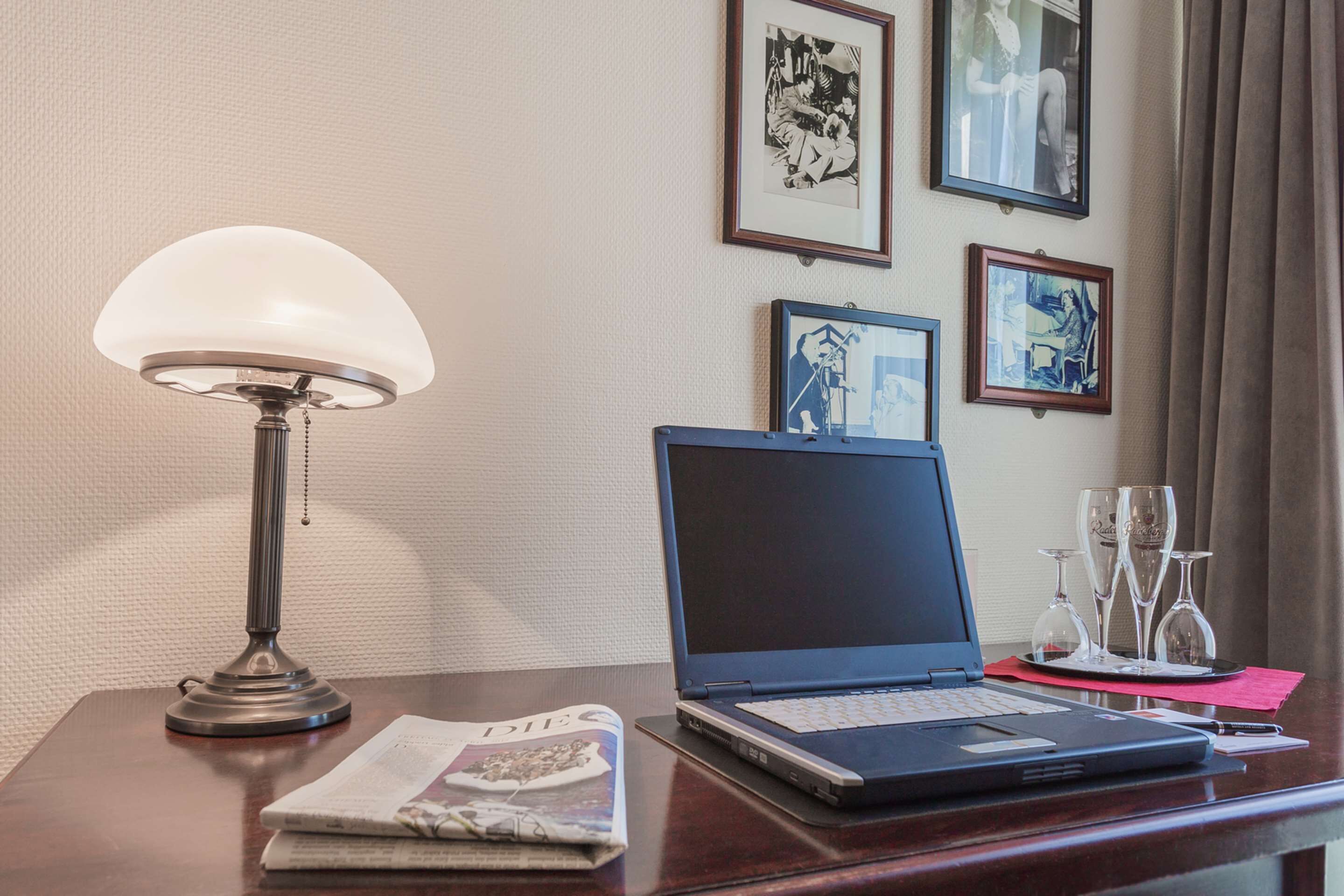 hypo-allergenic bedding, in-room safe, desk, laptop workspace