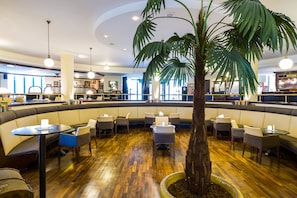 ロビー応接スペース