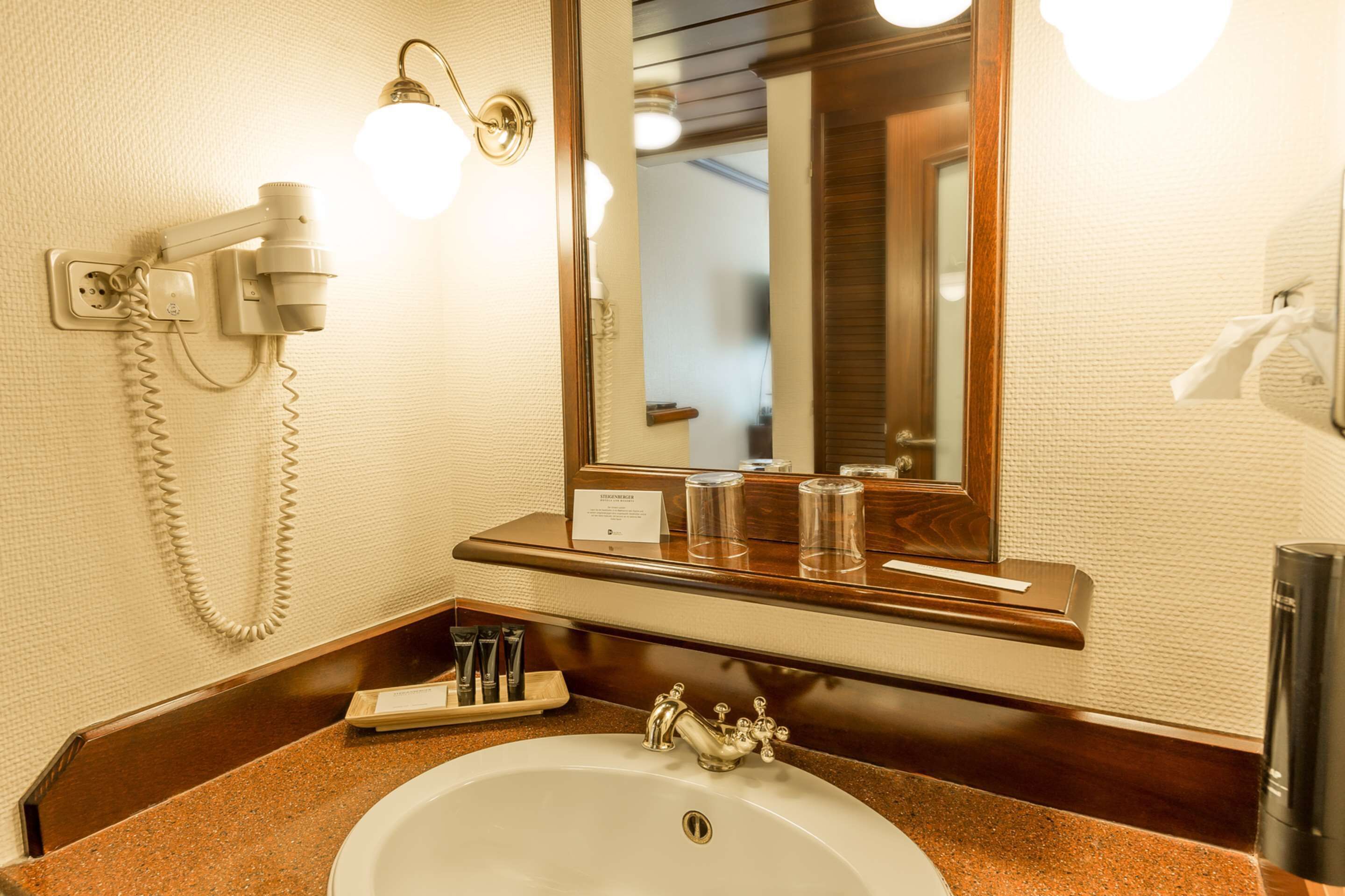 hypo-allergenic bedding, in-room safe, desk, laptop workspace