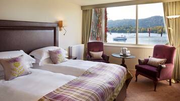 Superior Room, 1 King Bed | Premium bedding, in-room safe, desk, blackout curtains