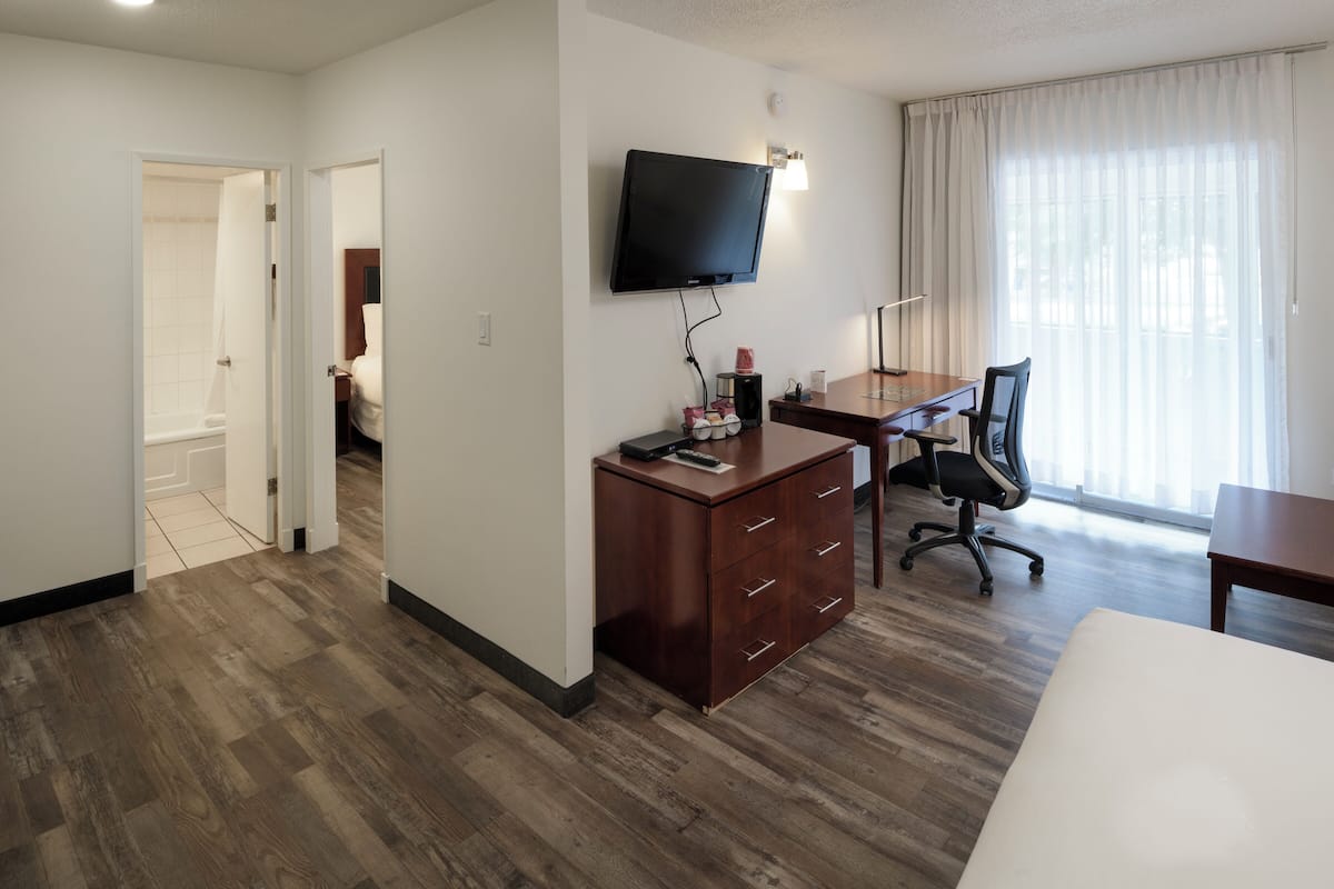 Pillow-top beds, desk, laptop workspace, iron/ironing board