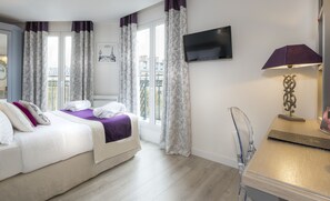 Double or Twin Room, Balcony | Premium bedding, minibar, in-room safe, desk - Cluny Square (Paris)