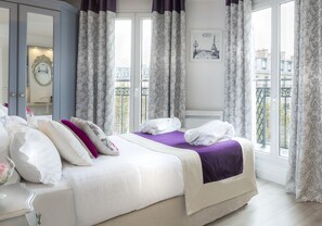 Double or Twin Room, Balcony | Premium bedding, minibar, in-room safe, desk - Cluny Square (Paris)