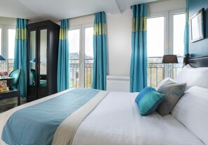 Double Room | Premium bedding, minibar, in-room safe, desk