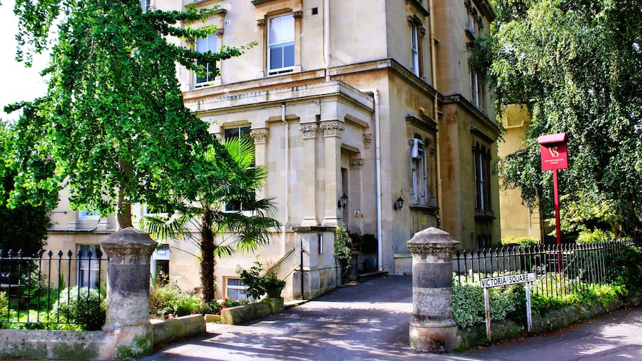 Victoria Square Hotel